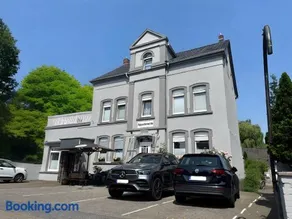 Haus Medaillon - Image 2