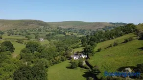 Black Mountains Stylish Hideaway, nr Crickhowell - Image 1