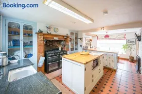 The Old Bakery, Wrentham - Image 4