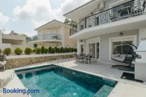 Diamanti Villa, Pool & Barbecue - Image 4