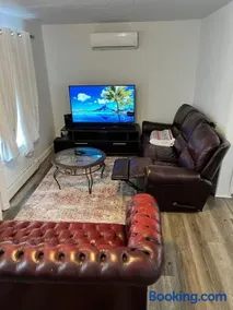 Homefeel Stylish Modern House - Image 1