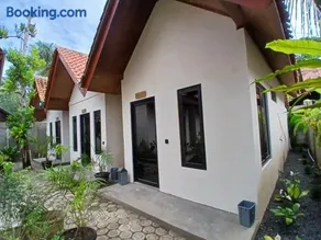 Mini Village - Image 2
