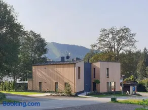 CHALEYOTT Mountain Apartments - Image 2
