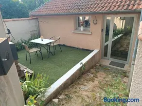 Studio 2 personnes rez-de-chaussée avec patio - Image 2