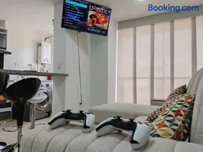 Apartamento moderno frente a la Universidad Santo Tomás WiFi y parqueadero - Image 4