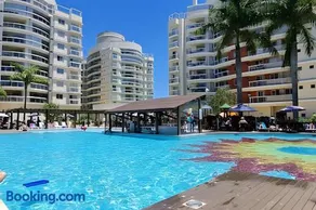 Beto Carrero, 2 piscinas, praia, espaço kids - Image 1