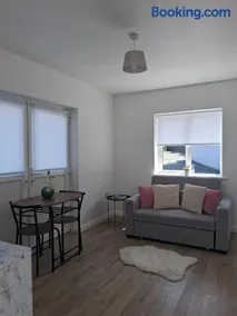 Bradstone Lodge - Image 3