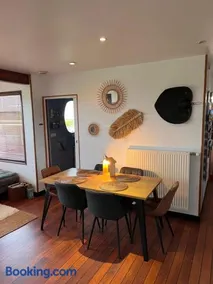La Maison Bateau au Bord de Mer - Image 3