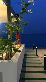 منتجع شاطئ الدانة Hus Chalet - Image 5