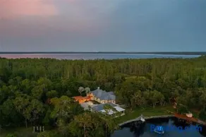 Luxurious Boating Estate with 12 BR Sleeps 15-50 - Image 2