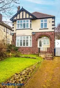 The Golden House, large family home, 9pp, garden - Image 5