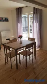 Attractive modern apartment - Image 4