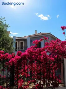 Almyra Seaside Apartments - Image 1