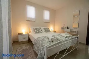 John Apartments - Image 1