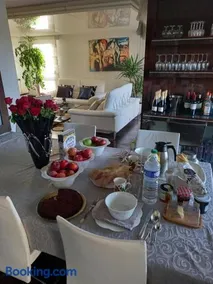 Parisian Sparkle Retreat, 150m from American Hospital - Image 5