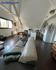 Appartement de la laiterie avec petit jardin. - Image 3