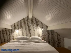 Guest house at Heathfield Park - Image 5