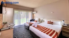 Court Street Motel - Image 3