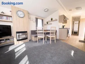 Edinburgh - Seton Sands-Salsa Caravan-Pet Friendly - Image 4