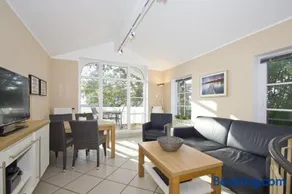 Haus Blick zur See Ferienwohnung 15 mit gratis Sauna- und Schwimmbadnutzung im AHOI Sellin - Image 3