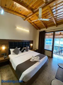 Hotel Panorama Lake View - Image 2