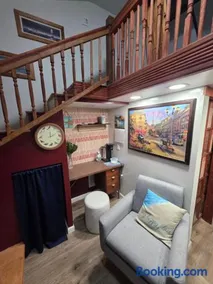 Very Low Ceiling Tiny Home - Image 4