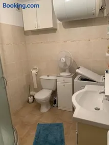 Studio tout équipé de 27m2, à 100m de la mer, et 500m des commerces - Image 4