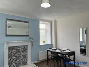 Cosy and Comfortable Flat - Image 3