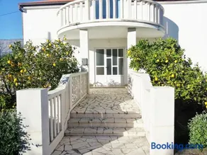 Apartments Ćenan - Image 2