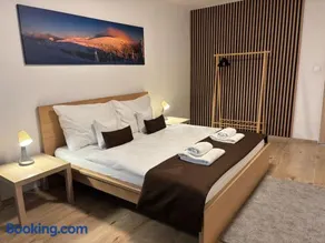 Apartmán Centrum Komfort FREE PRIVATE PARKING - Image 1