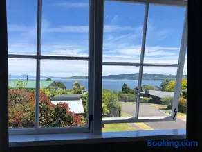 2mins to lakefront Family Retreat - Image 2