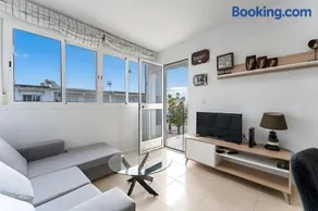251 Mollina Apartment - Image 2