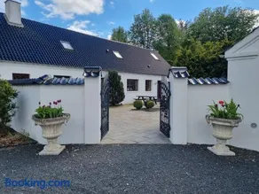 Elling Bed & Breakfast - Image 1