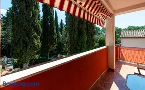 House Mitic - Image 2