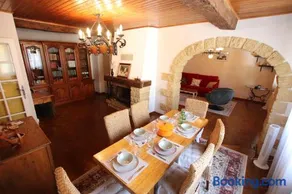 Logis XVe 2 chambres avec suite parentale voûtée à 5 min Uzès - Image 2