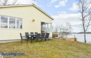 Sommarstuga med strandtomt - Image 2