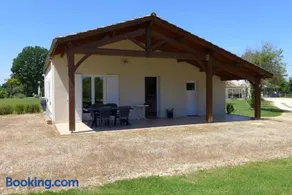 Lovely gites with private pool, privacy & spacious garden - Image 2