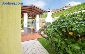 1 Bedroom Cozy Apartment In Massarosa - Image 2
