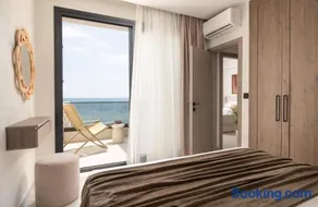 Strovilla Astraea Beachfront Villas with Private Pool - Image 2