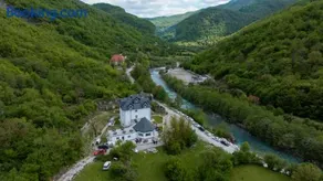 KayakHotel - Image 1