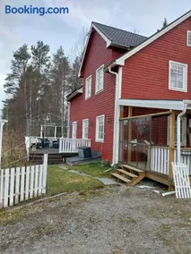 Stor villa i lantlig miljö i Torvallaby Östersund Jämtland - Image 2