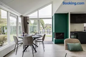 Bladkoning I Trendy Huisje met Openhaard - Image 1