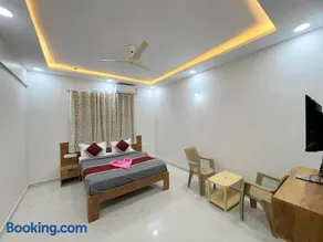 Mountain View With Greenery Comforts - Image 3