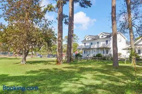 Channel Lookout - Water views & public dock! - Image 2