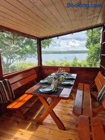 Siedlisko nr 3 nad jeziorem Skarlińskim, domki letniskowe, mazury, jezioro,bania - Image 1