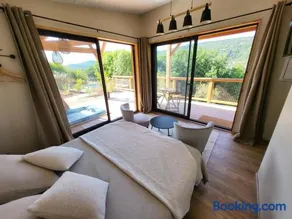 Chalet et jacuzzi, Sawadee lodge spa - Image 1
