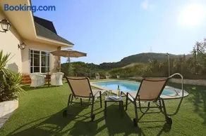 Homestay Villa Estrella - Costa Brava - Image 1