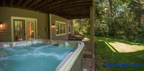 The Lodge, 'North Woods' style, boutique Galena Getaway! - Image 4