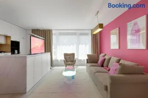 LAM Pink - JACUZZI - AC - PS4 - Image 2