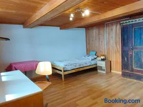 Zimmer mit Balkon auf Bauernhof - Image 1